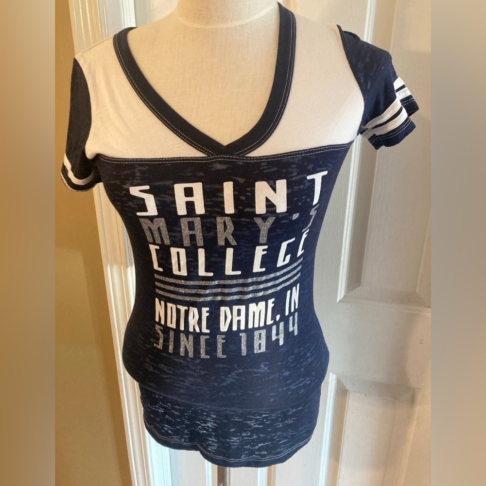 Saint Mary’s notre dame school Women's Navy and White Top size m